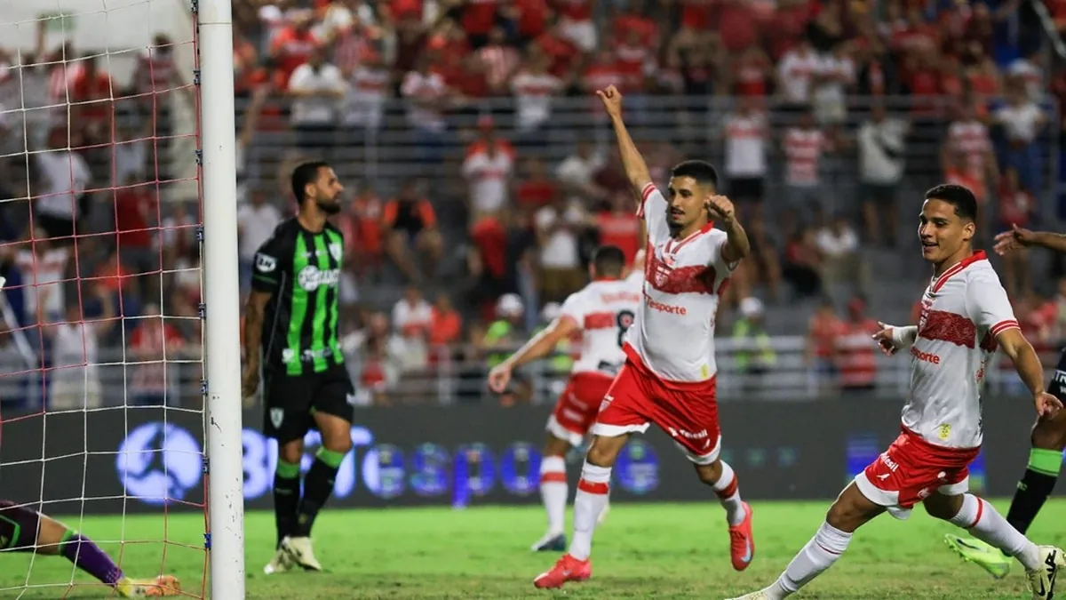 América-MG e CRB se enfrentam: como e onde assistir ao jogo?