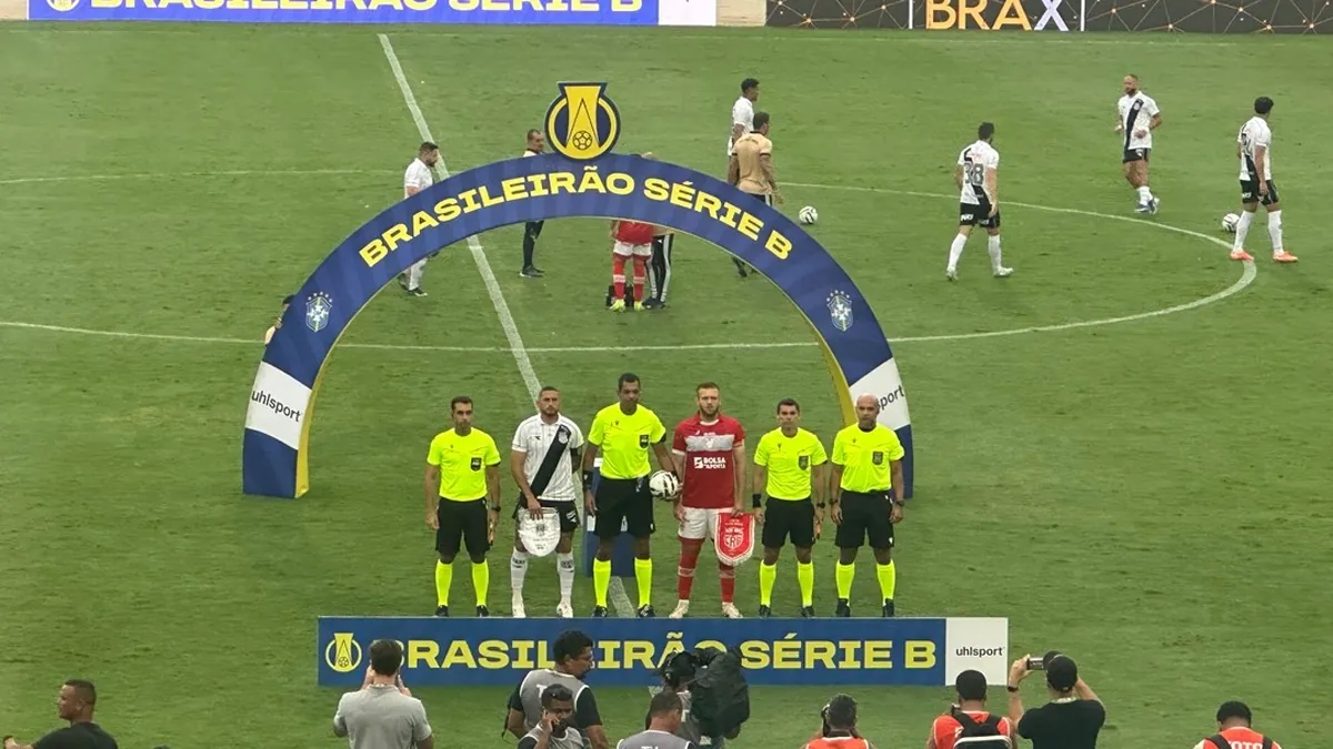 Após advertência a 12 jogadores, presidente do CRB faz declarações impactantes
