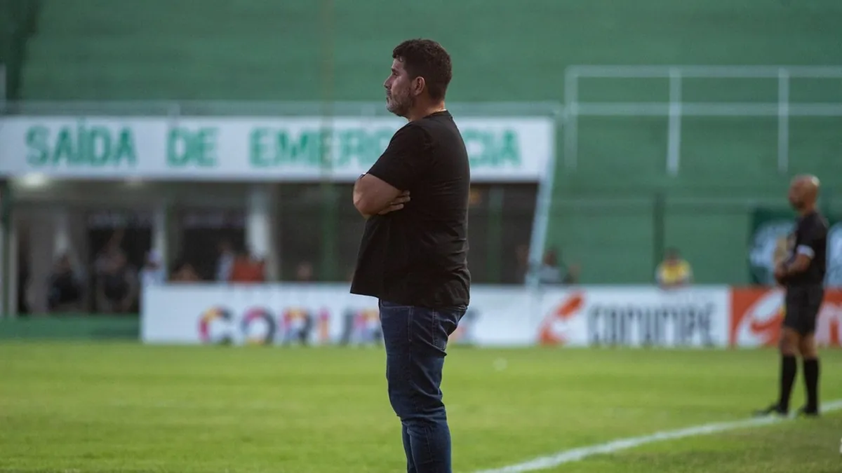 Após derrota do CRB, Barroca fala sobre compromisso dos jogadores