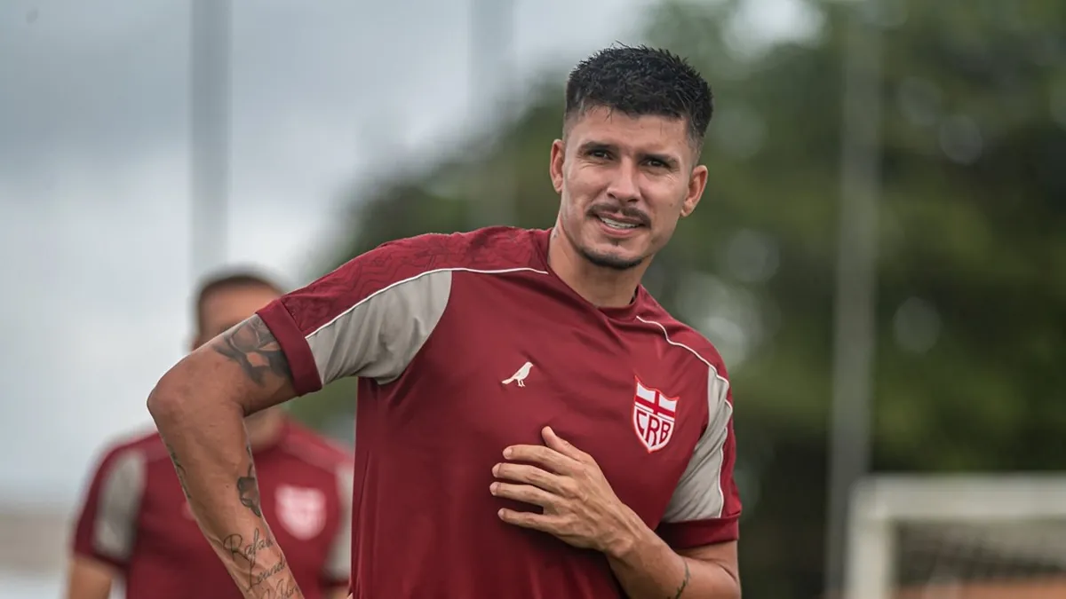 Ari Barros confirma extensão de Léo Campos no CRB e busca Meritão