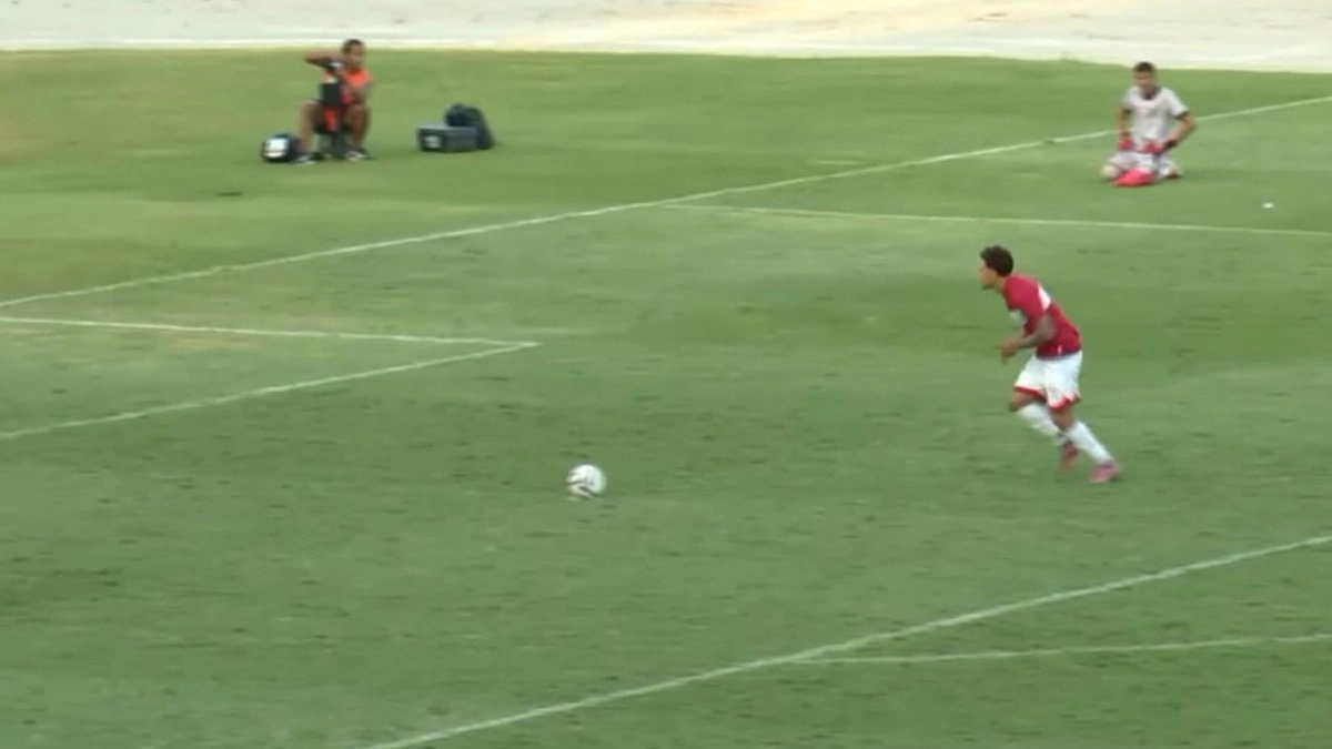 Arnaldo testemunha erro no pênalti do CRB em final