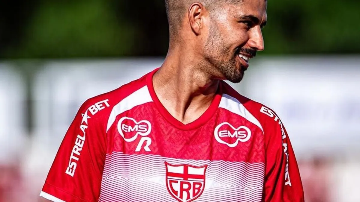 Atlético-GO próximo de fechar com Jorginho, habilidoso meia do CRB