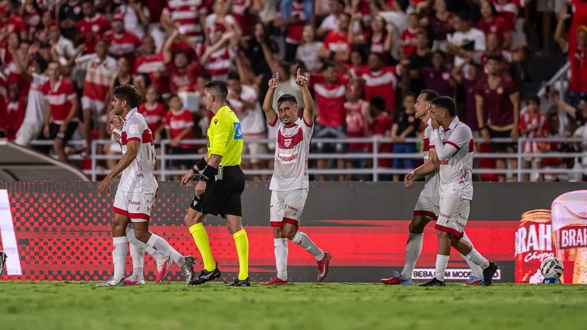 Atraem público CRB e Londrina no Rei Pelé