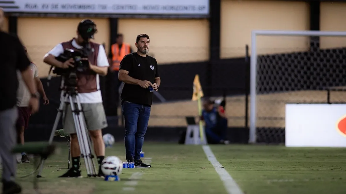 Barroca celebra conquista do CRB em SP: um triunfo notável!