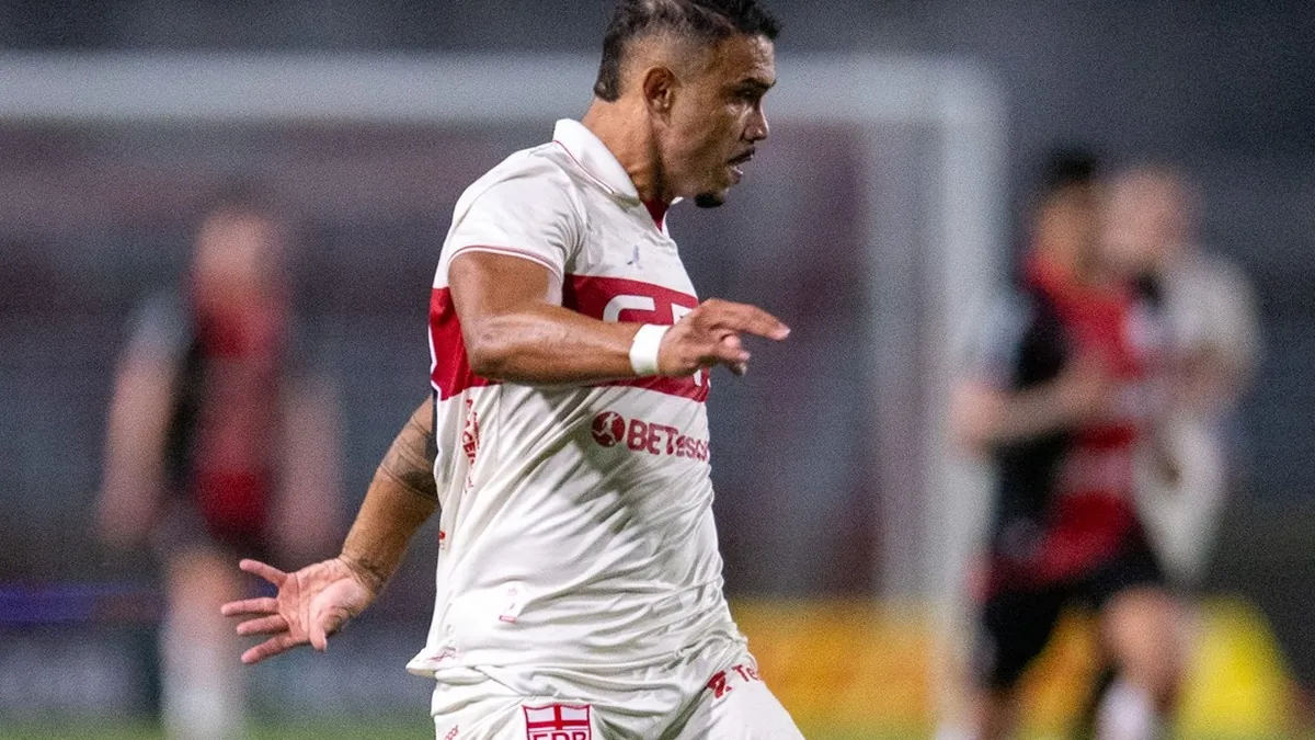 Barroca comenta sobre Pottker no ataque do CRB: 'Era o que precisava'