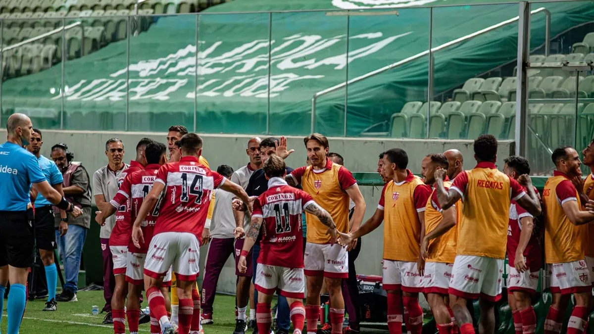 CRB avança na tabela e se aproxima de sair do Z4 na Série B