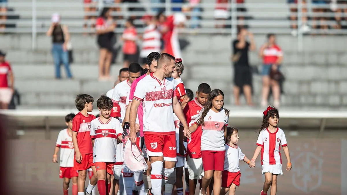 CRB busca continuar invencibilidade em duelo contra o Operário-PR