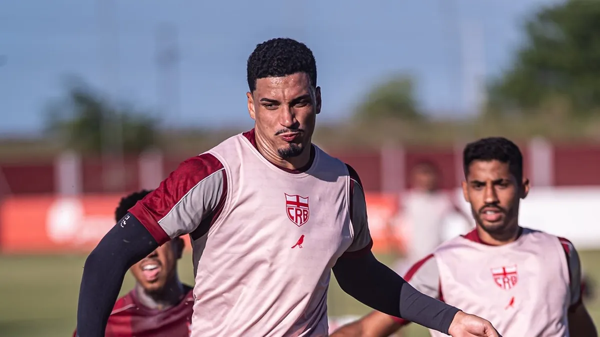 CRB confirma interesse do Botafogo em zagueiro Henri, mas sem avanço