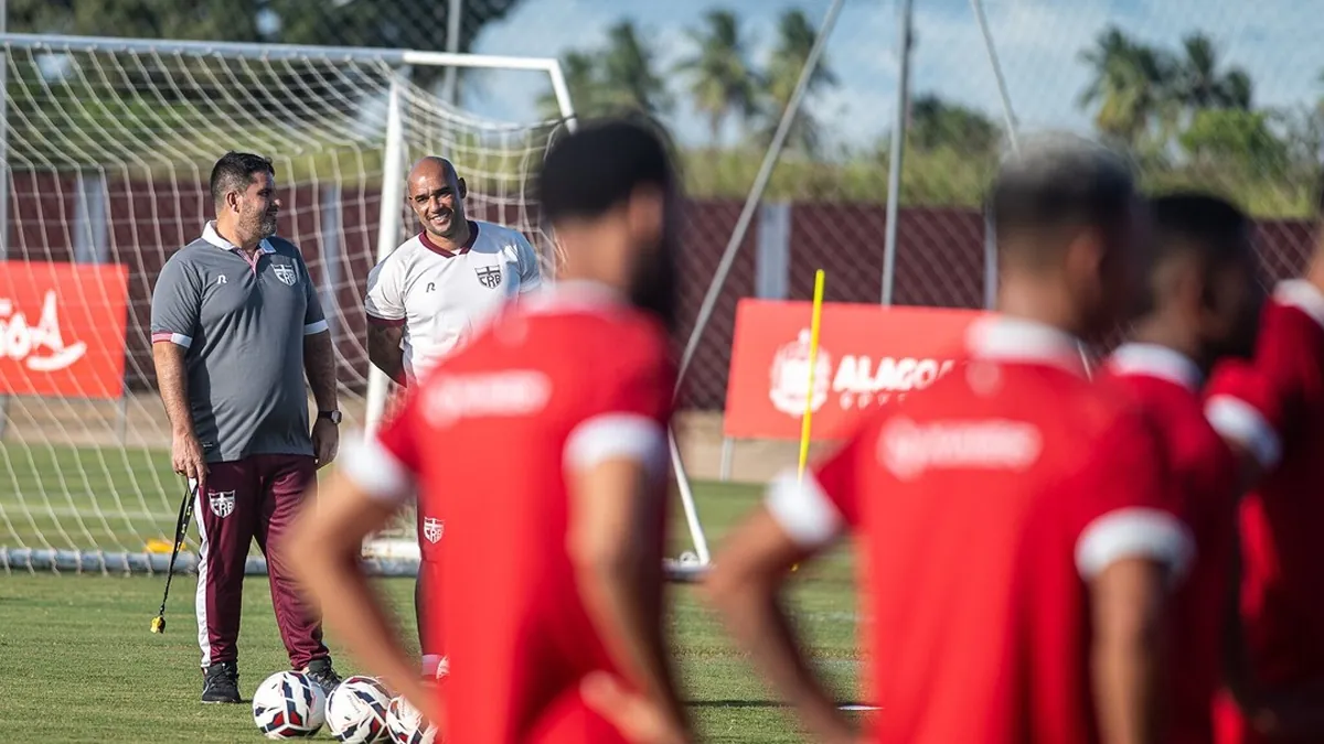 CRB dá início à pré-temporada com exames; trabalho real começa dia 2