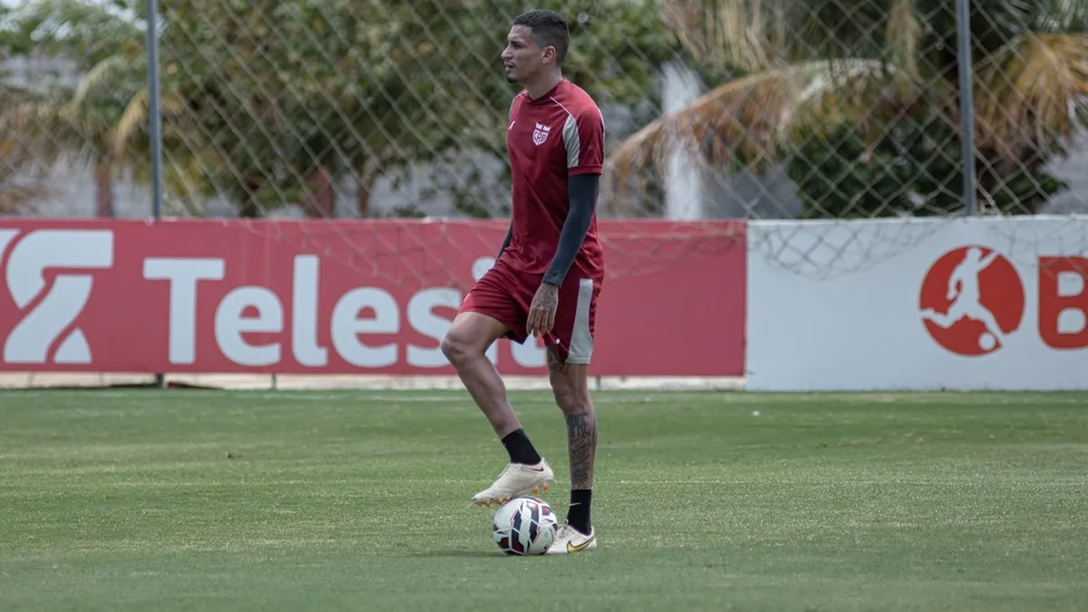 CRB esclarece por que zagueiro titular e reforço não estarão em campo