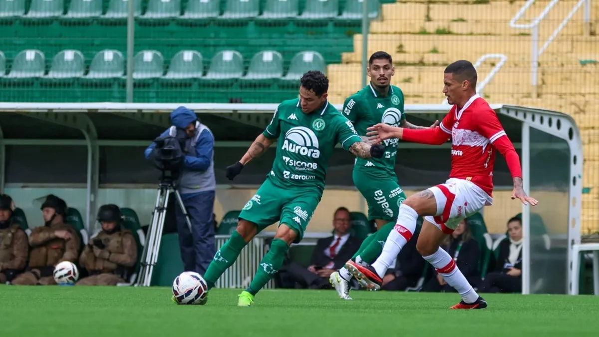 CRB falha na primeira etapa, brilha com Breno Herculano, mas é derrotado