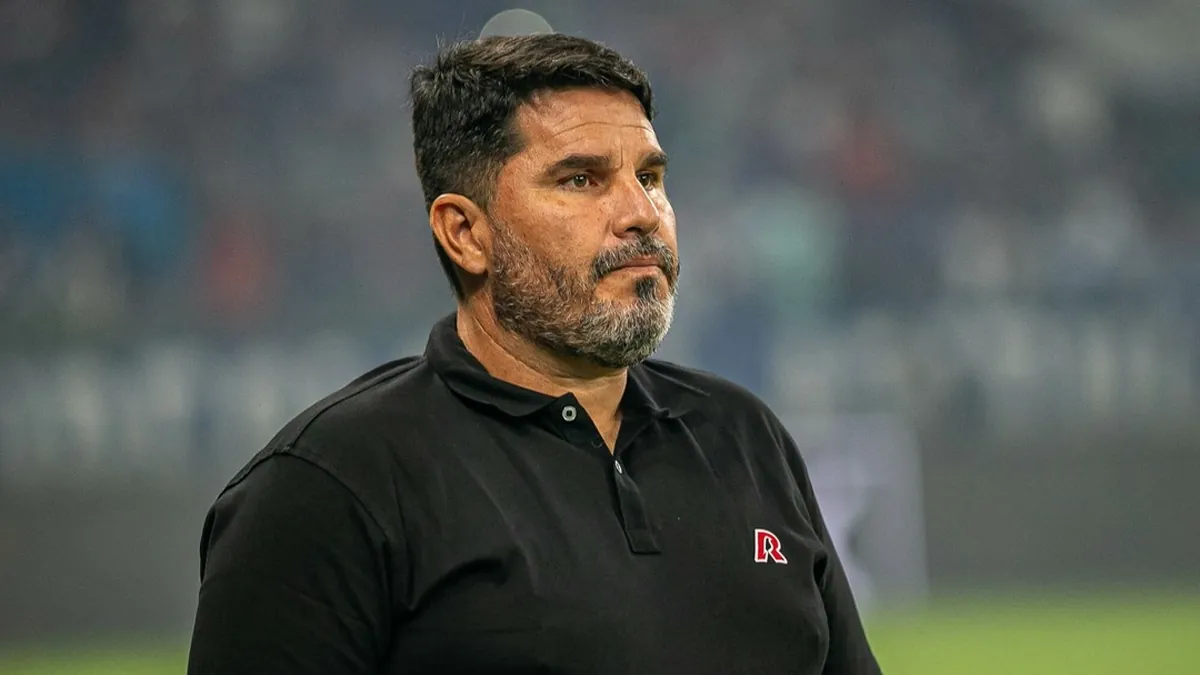 CRB garante a permanência de Barroca e Ari Barros para a próxima temporada