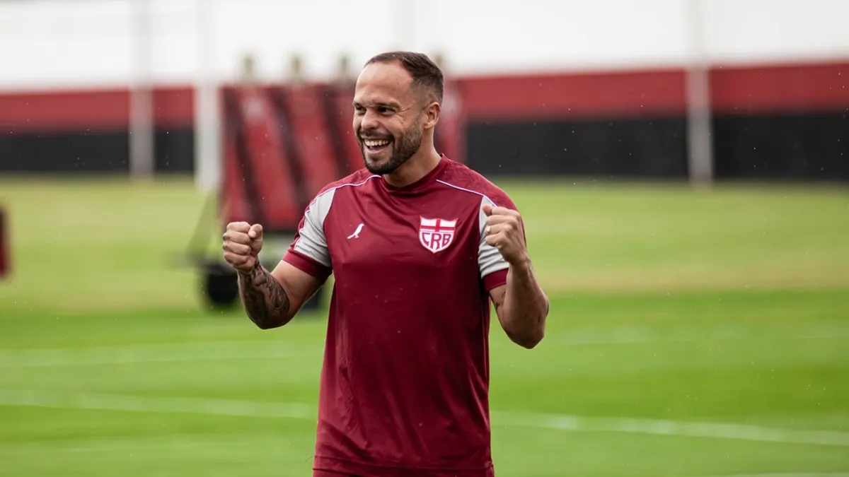 Douglas Baggio analisa confronto entre CRB e Vila Nova: ‘Inteligência em jogo’