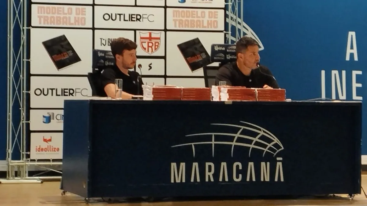 Eduardo Barroca, técnico do CRB, prepara lançamento de livro em Maceió!