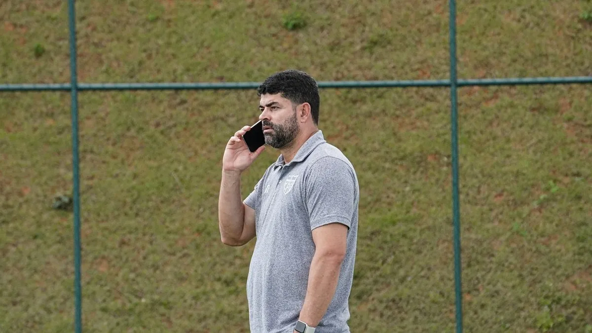 Executivo do CRB, Ari Barros, apoia playoffs para subida na Série B
