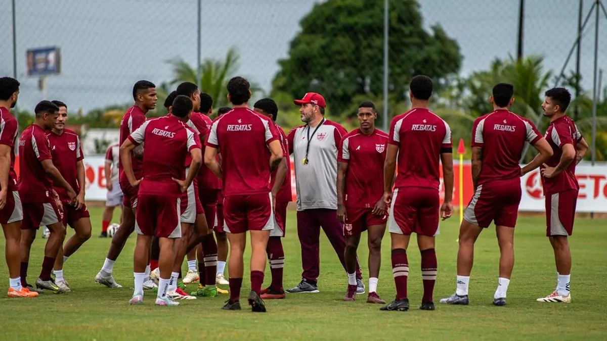 Goiás enfrenta o CRB: saiba como e onde acompanhar o jogo!