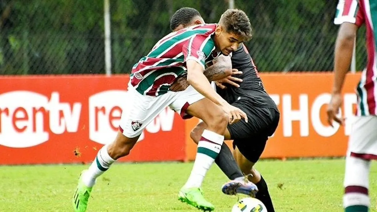 João Neto é anunciado como novo reforço do CRB em empréstimo
