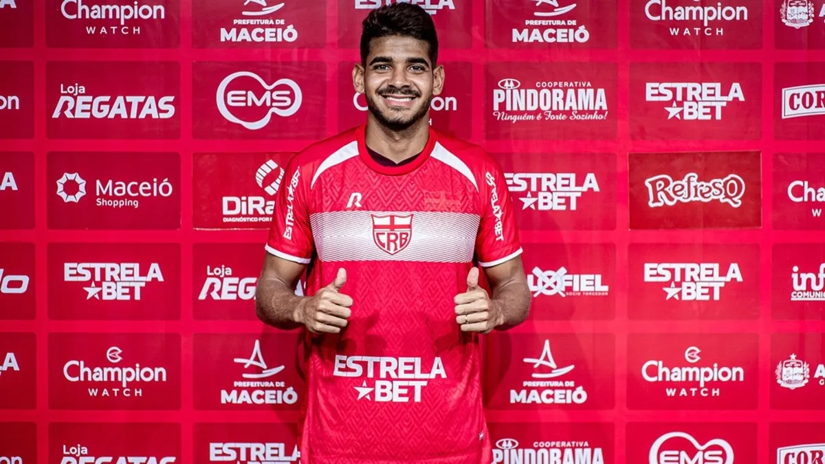 Jogador emprestado do Flu, João Neto revela versatilidade no CRB