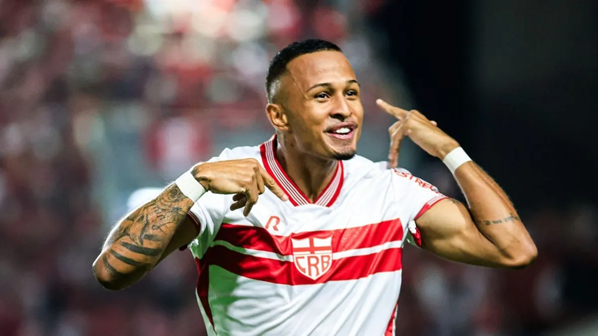 Léo Pereira deixa o CRB e embarca para uma nova aventura na Bulgária