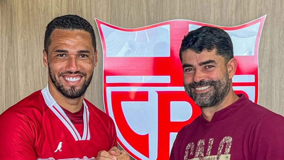 Luiz Phellype se apresenta no CRB e deixa mistério sobre clássico