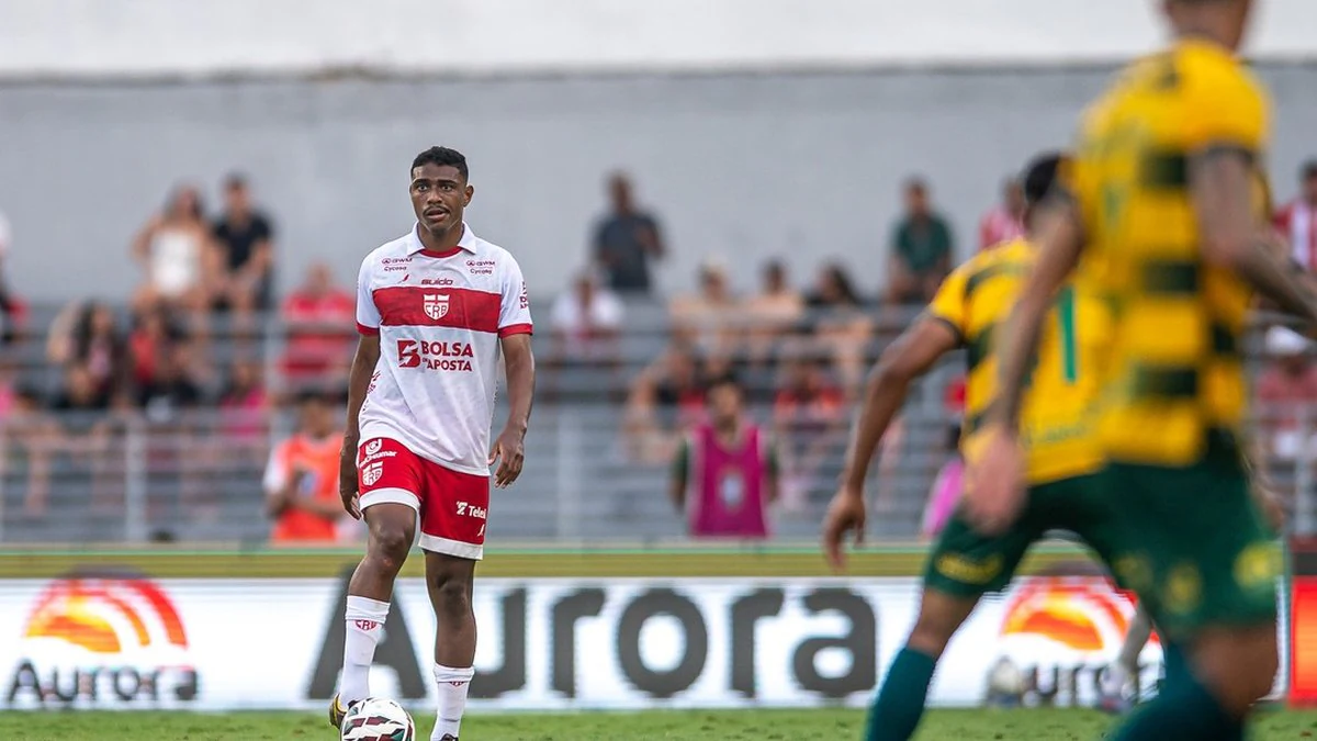 Lyncon se destaca no CRB com Fábio Matias agora
