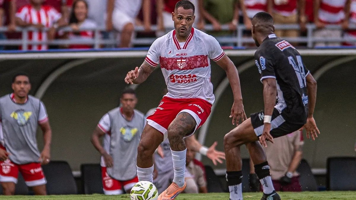 Mikael iguala Alex Bruno na artilharia e ganha destaque no CRB
