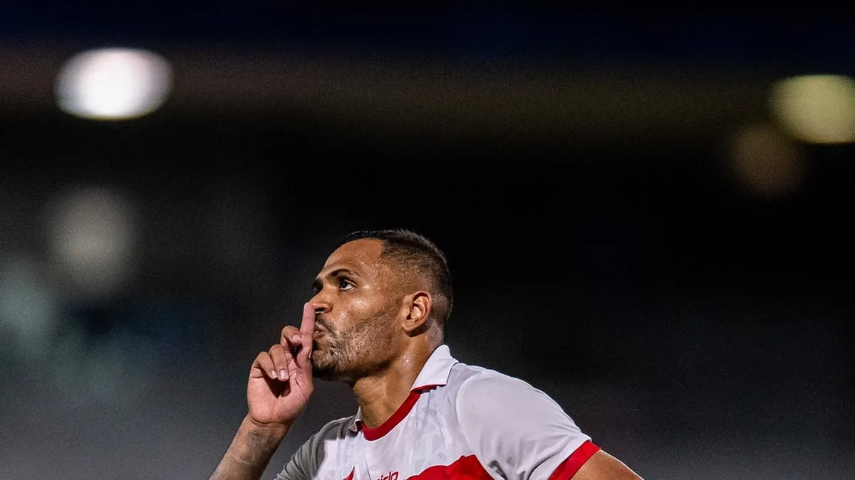 Mikael se destaca com 13 gols e lidera artilharia do CRB; confira!
