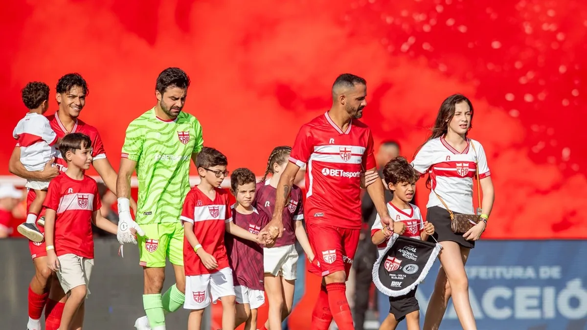 Reviva a comparação: CRB na final do Alagoano e na Série B!