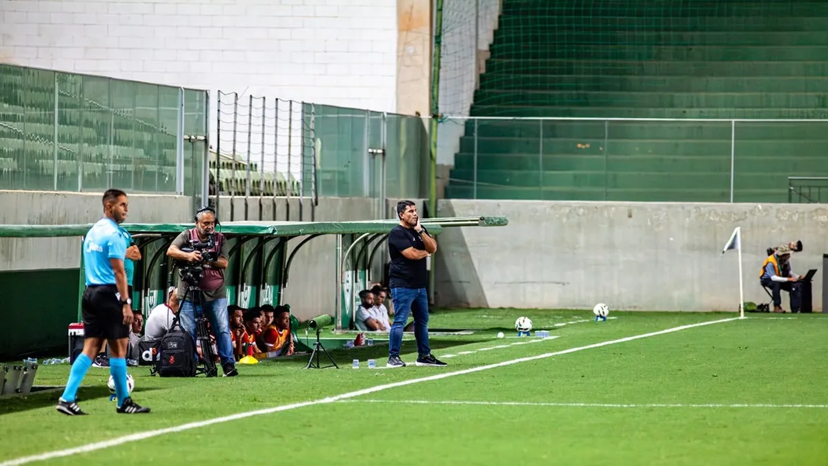 Time unido e Barroca celebra triunfo do CRB em momento crucial